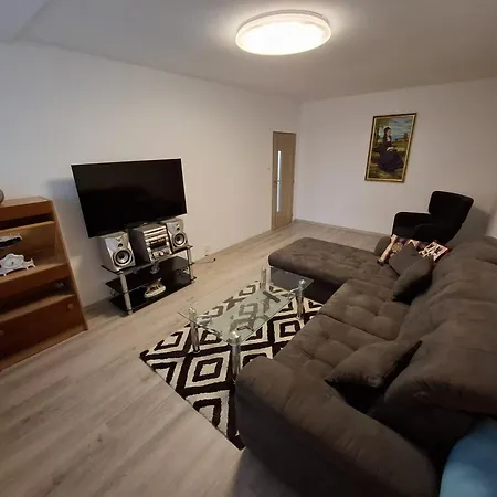 Апартаменты 2 Izbovy 65 M2 So 4 Lozkami Нитра