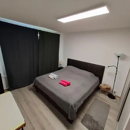 2 Izbovy 65 M2 So 4 Lozkami Апартаменты